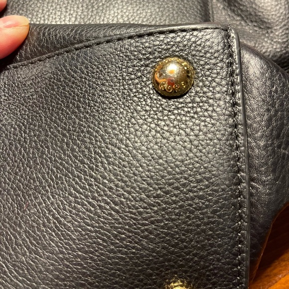 Michael Kors | Hudson Black Pebbled Leather Satchel - Picture 13 of 14